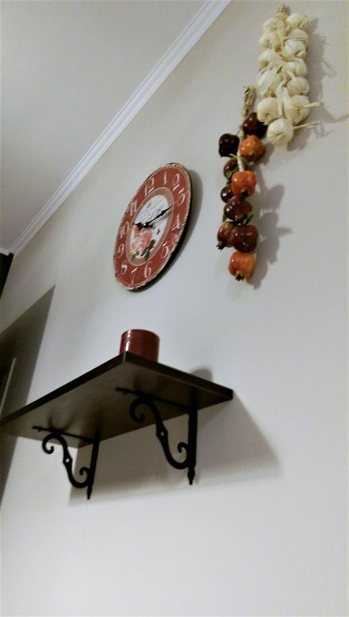 Maria's Rose Garden Apartment